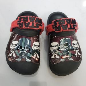 Crocs |  8 - 9 Star Wars Disney Darth Vader clogs play shoes water pool beach